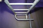 Gebogen laddersteun met halve koppelingen 0.715x0.20 m - 601ec43c-4687-42cc-9d53-e009edcc8105