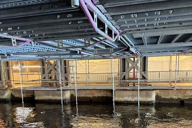 Hangsteiger spoorbrug Amsterdam header